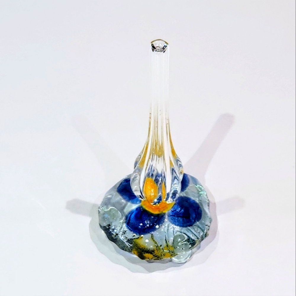Canadian art craft glass, VTG ring holder
